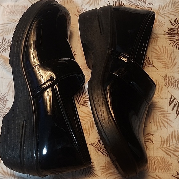 NWOT women's work shoes size 6 - Picture 4 of 5